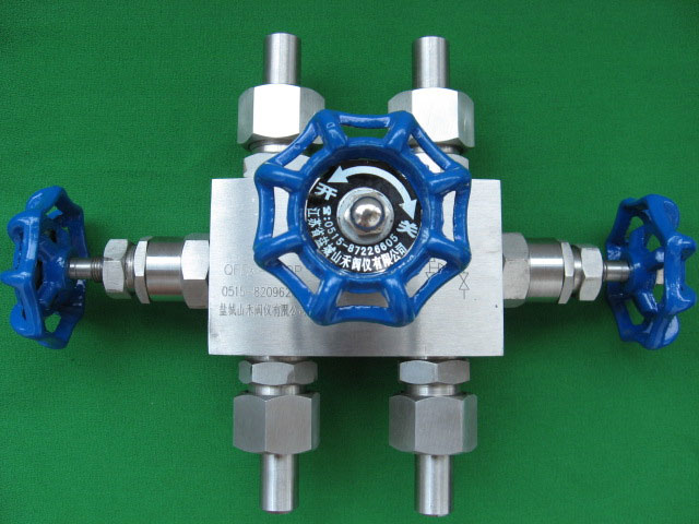 QFF3 Three valve manifold